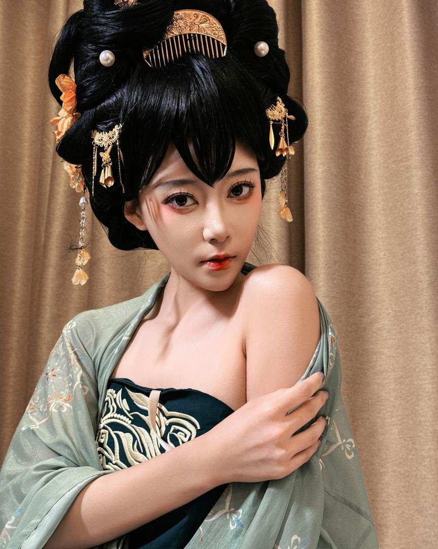 ModelMediaAsia